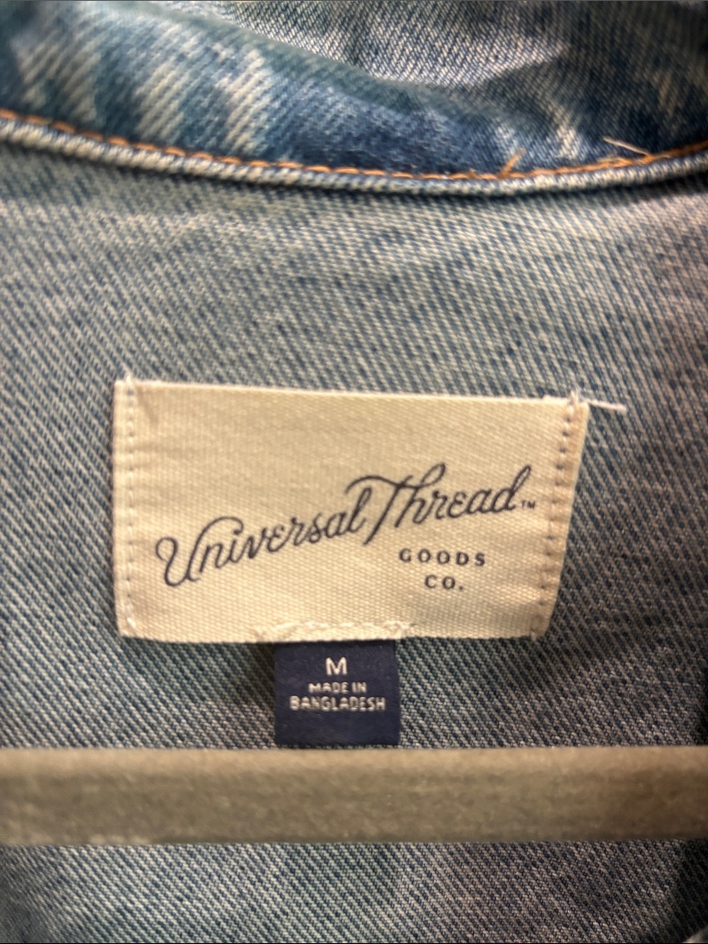 Universal threads Jean jacket - Picture 2 of 3
